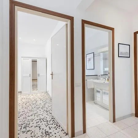Cinecitta Apartment