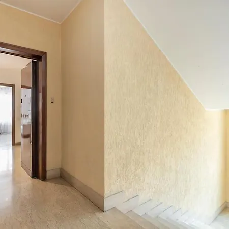 Cinecitta Apartment *